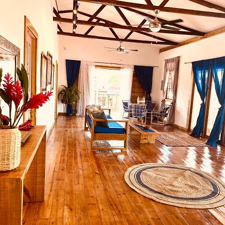 Hotel Casa Le Parc - Main Street Bocas del Toro Zewnętrze zdjęcie