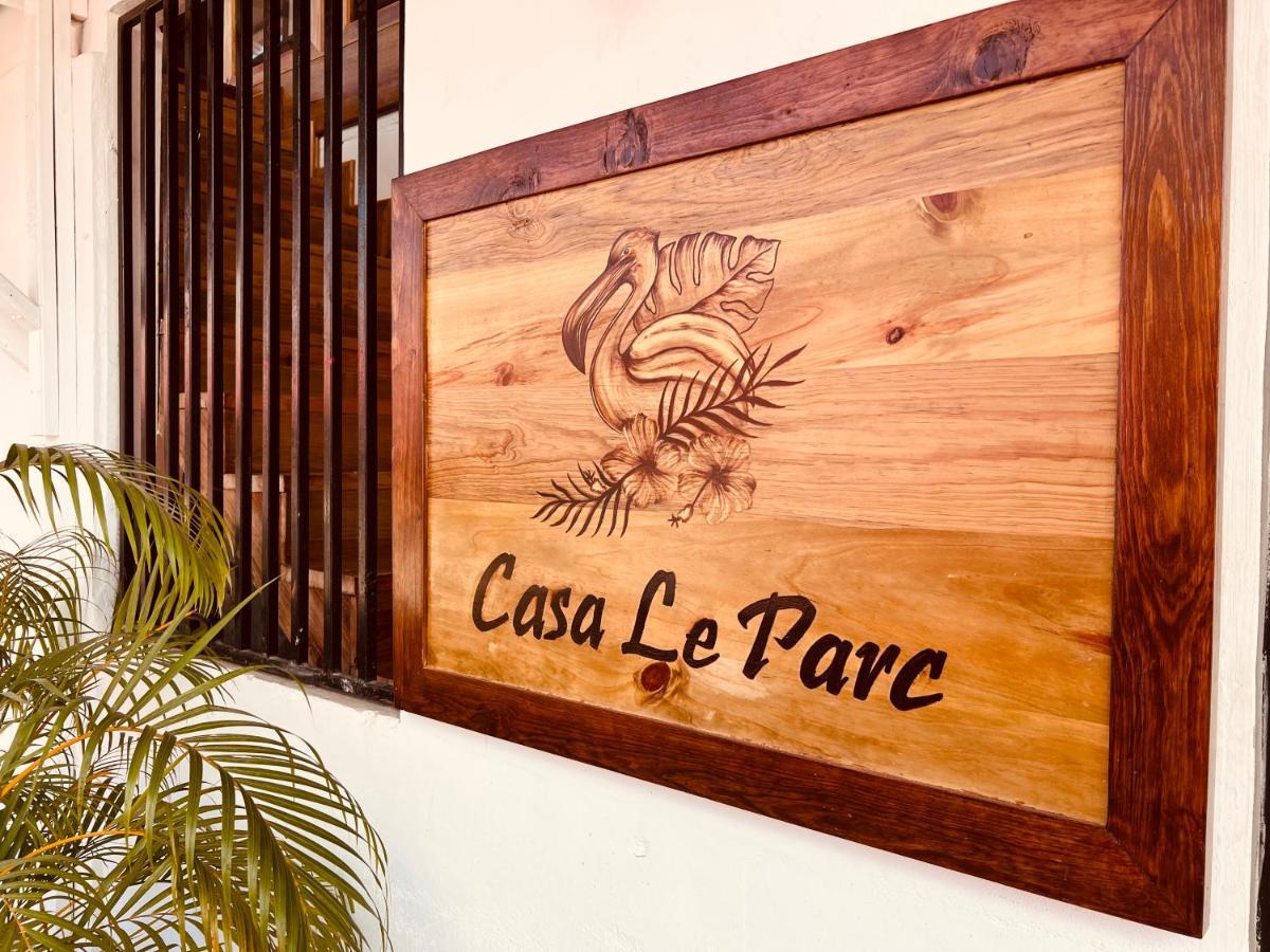 Hotel Casa Le Parc - Main Street Bocas del Toro Zewnętrze zdjęcie