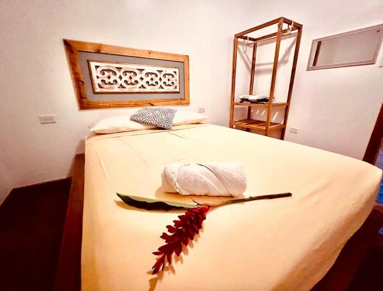 Hotel Casa Le Parc - Main Street Bocas del Toro Zewnętrze zdjęcie