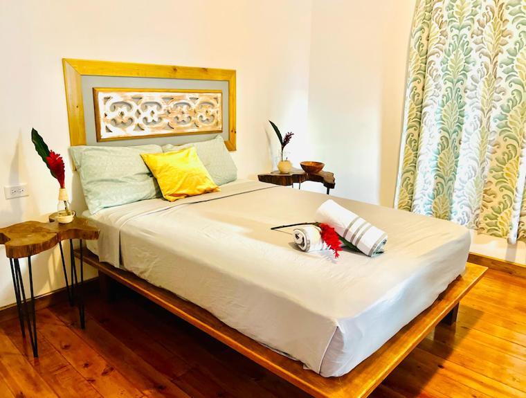 Hotel Casa Le Parc - Main Street Bocas del Toro Zewnętrze zdjęcie